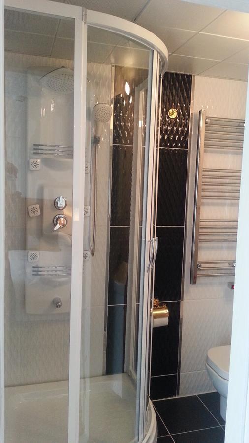 Rooms Alsancak Smirne Esterno foto